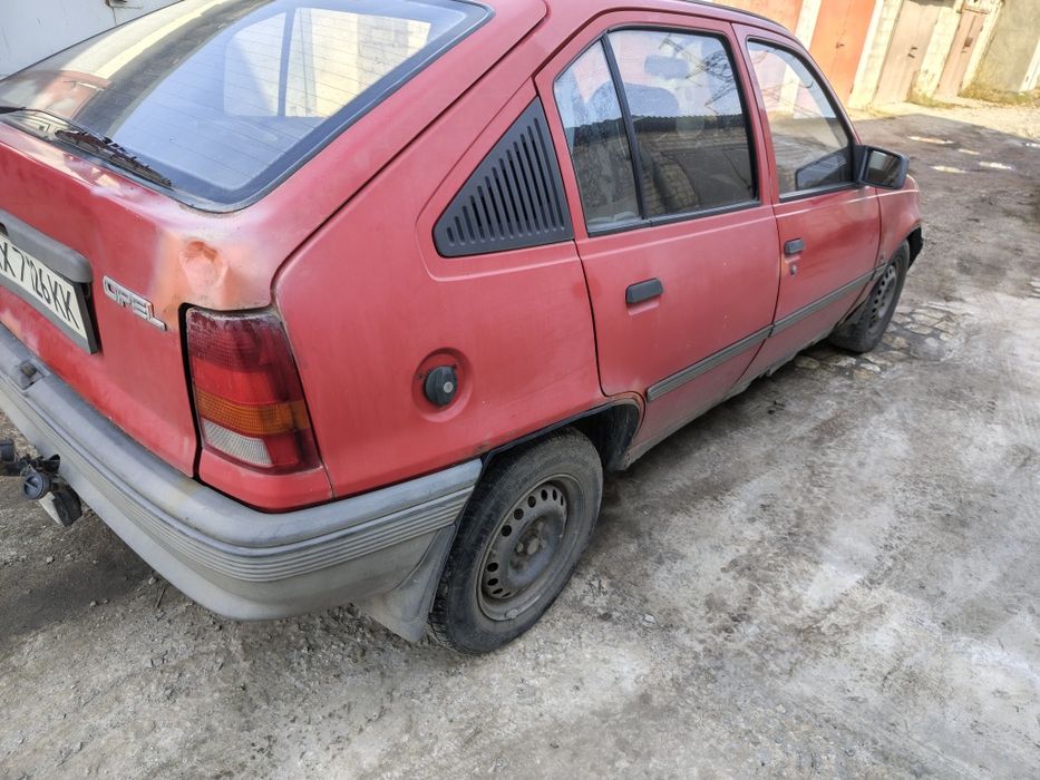 Продам Опель кадет 1.3