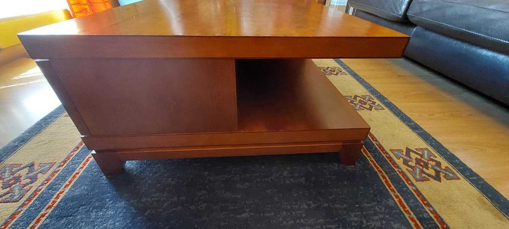 Mesa de apoio em Madeira Maciça