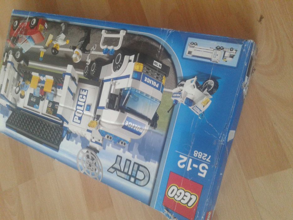 Lego City Mobilna jednostka policji 7288