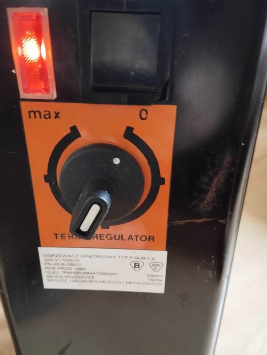 Grzejnik elektryczny olejowy  1500 W.
