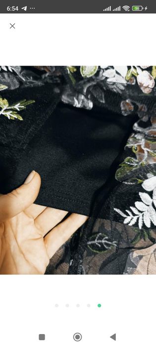 Шикарне плаття з вишивкою