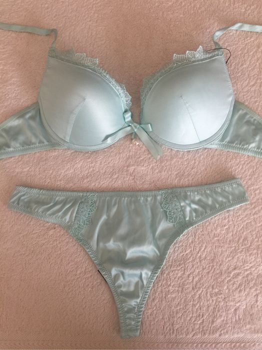 NOWY komplet bielizny na C