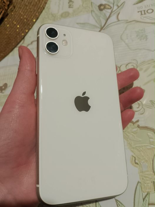 iPhone 11 64 GB biały