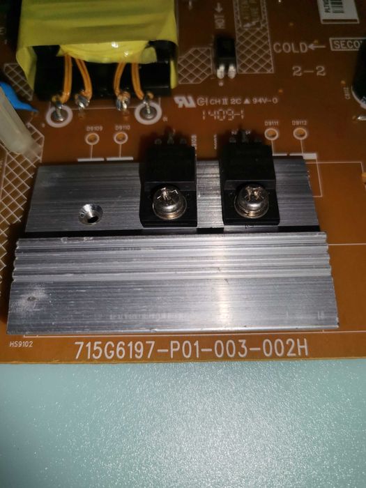 Fonte de alimentação 7 1 5 G 6 1 9 7 -P01 -0 0 3 -0 0 2H