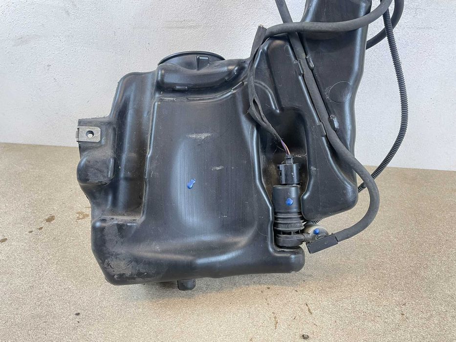 Zbiornik spryskiwaczy Mercedes W204 lift