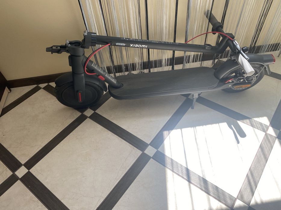 Xiaomi electric scooter 4