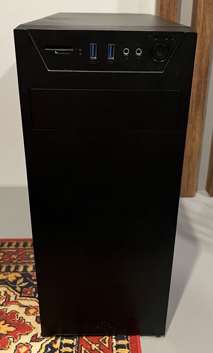 Komputer stacjonarny AMD Ryzen 5 / 16GB / 512 SSD