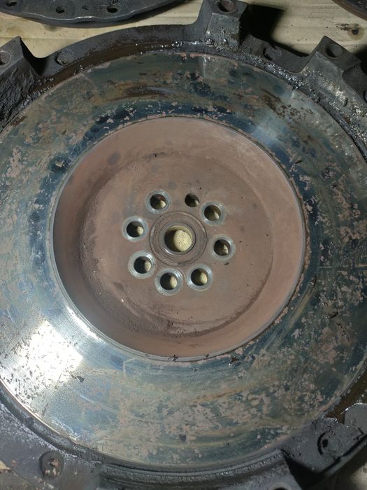 Маховик газ ,паз