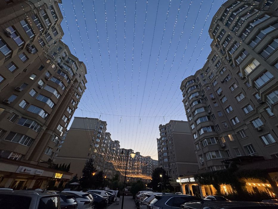 Продам 2 кімн. квартиру в самому серці ЖК Софія  Сіті від Мартинова без комісіі