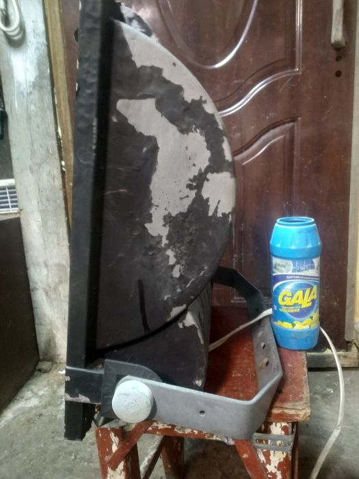 Продам промышленный стадионный прожектор philips 400 Вт