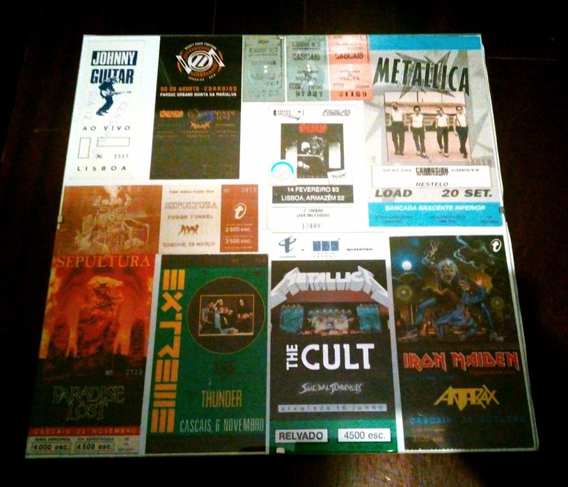 bilhetes de concertos em moldura