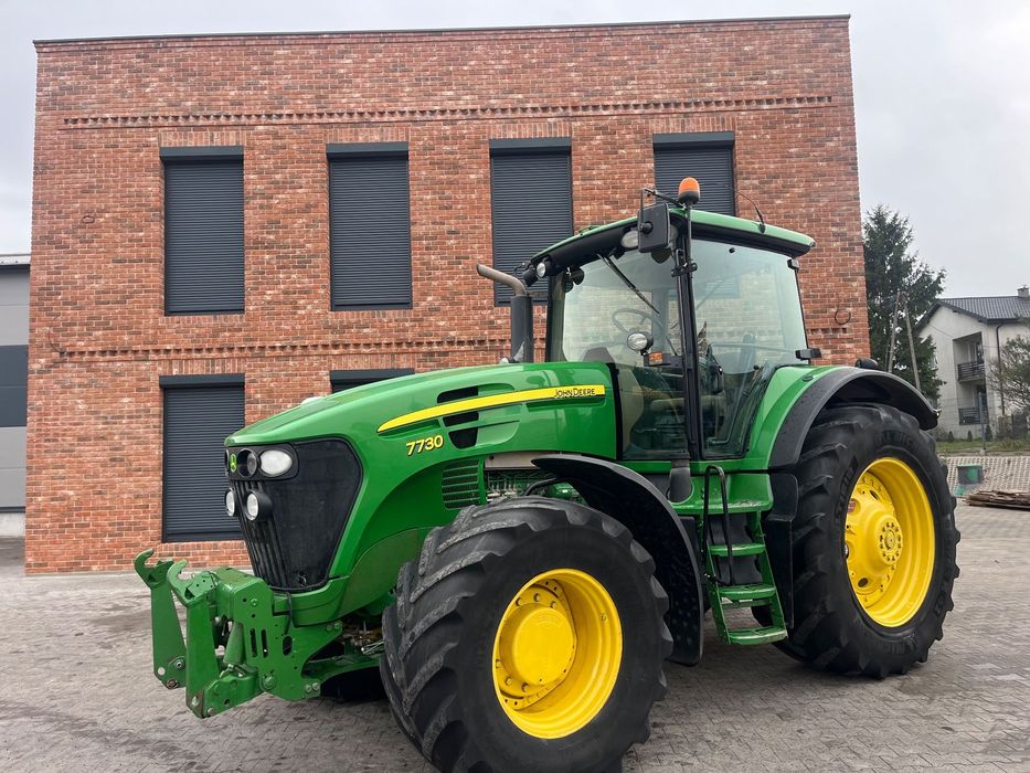 John Deere 7730  John Deere 7730
