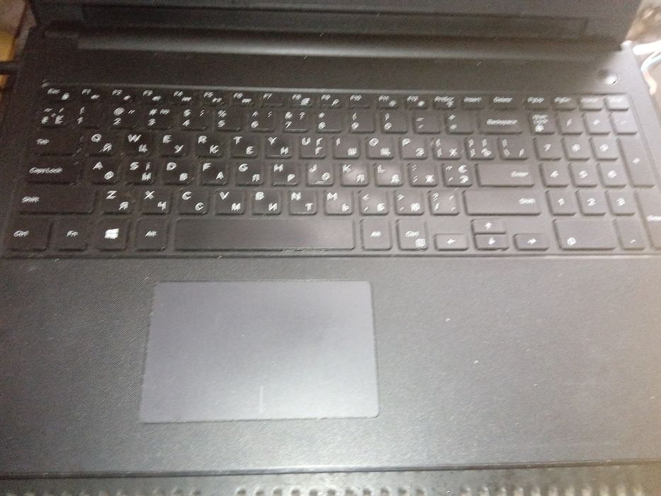 Dell Inspirion 15 (250 ssd)