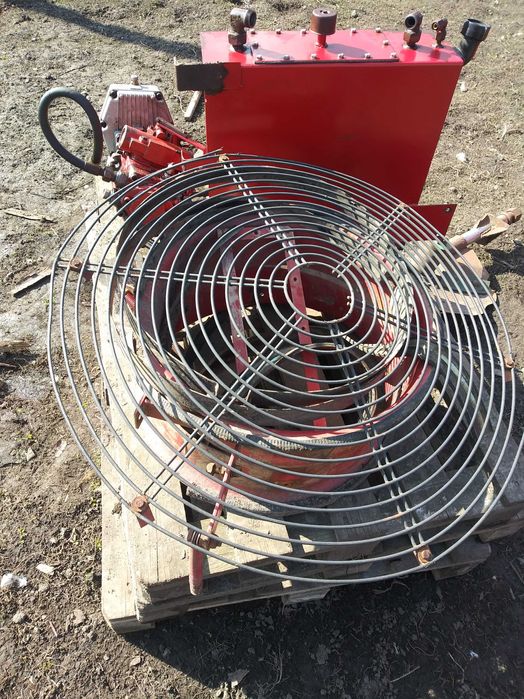 Продам запчастини для оприскувача  "HARDI"