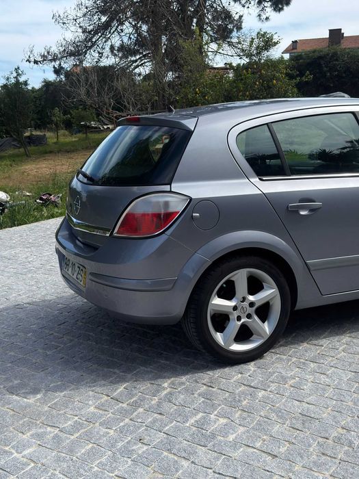 Opel Astra 1.7 CDTI Cosmo Nacional 140.000 km Muito Estimado