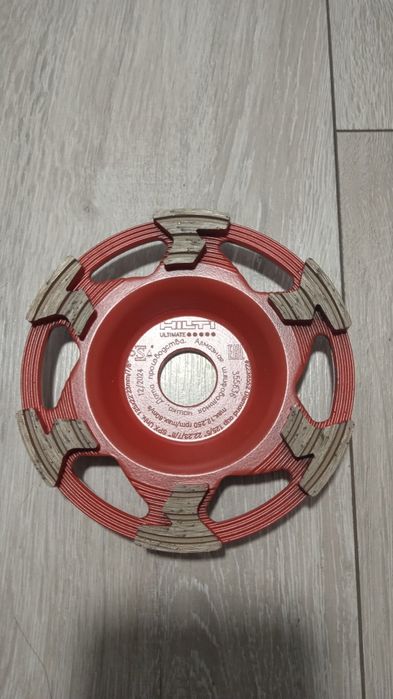 Продам чашка алмазная ,диск алмазный для шлифовки бетона  Hilti.