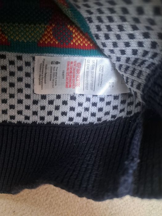 Sweterek swiateczny F&F rozm.98 + GRATIS