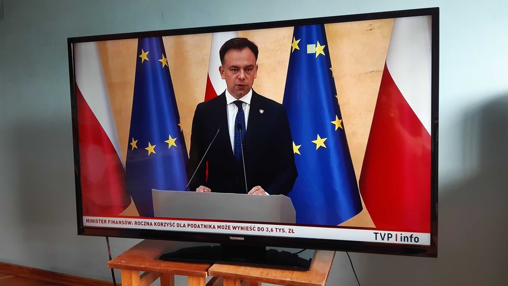 49" смарт 4K TELEFUNKEN  (Німеччина), гарантія 6 місяців!