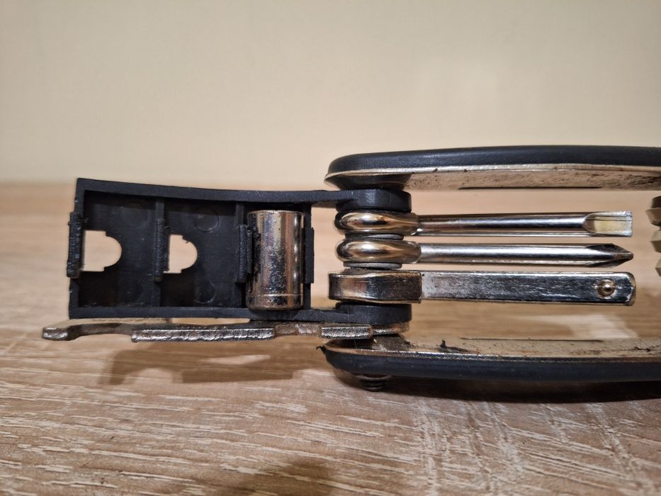 Multitool narzędzie wielofunkcyjne rowerowe rower śrubokręt