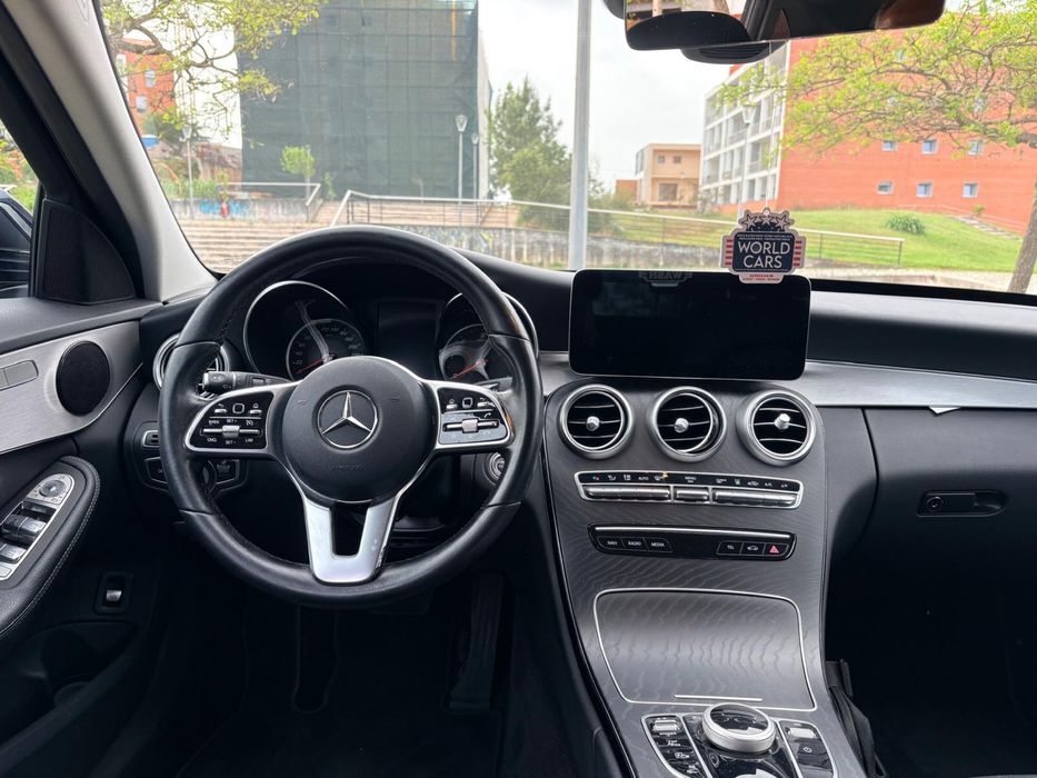 Mercedes-Benz C300 DE Avantgarde Plug-in (2021)
