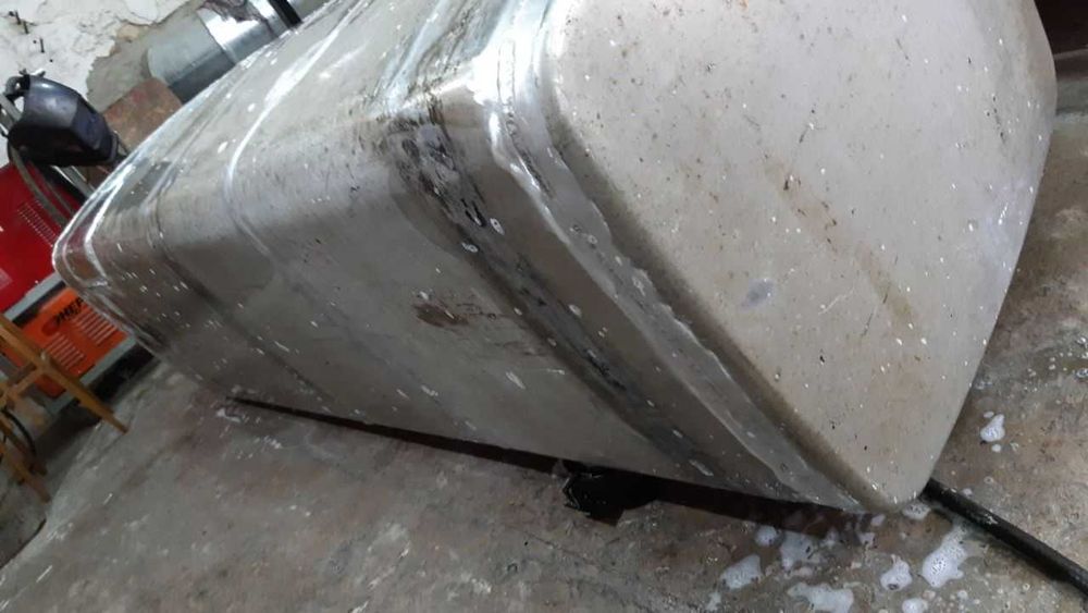 Ремонт паливних баків, бензобаків, відновлення геометрії, ПДВ