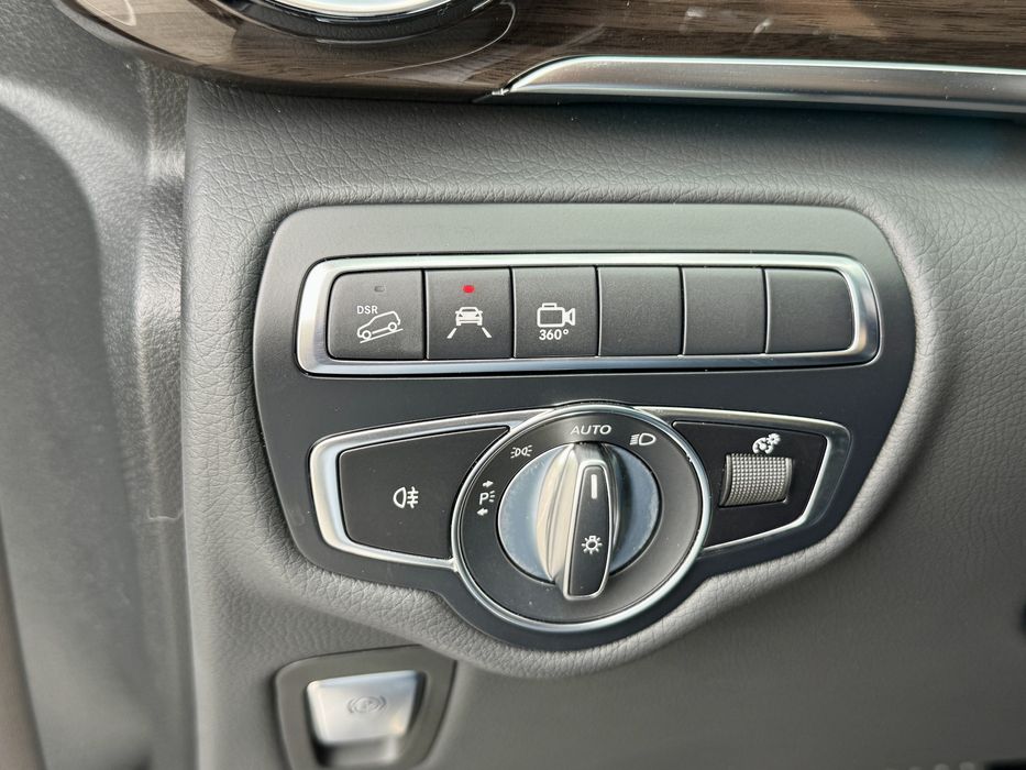 Mercedes Benz V-Class 300d Extra Long AMG