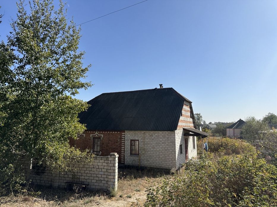 Продам дом Харьковская обл п Чемужовка