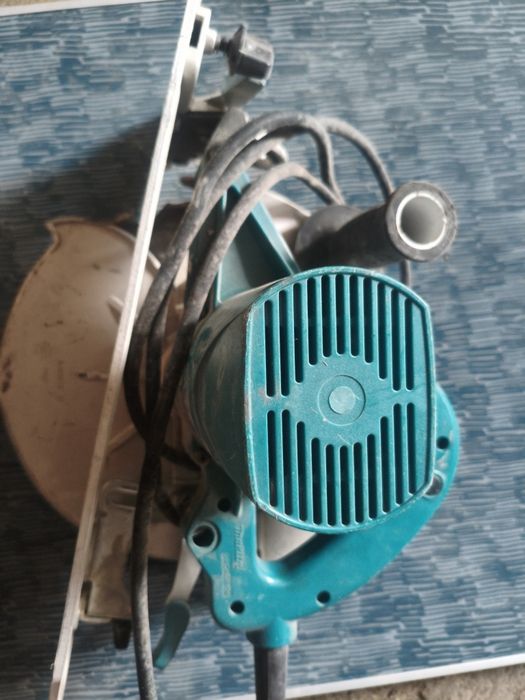 Makita hs0600 piła ciesielska pilarka 270mm