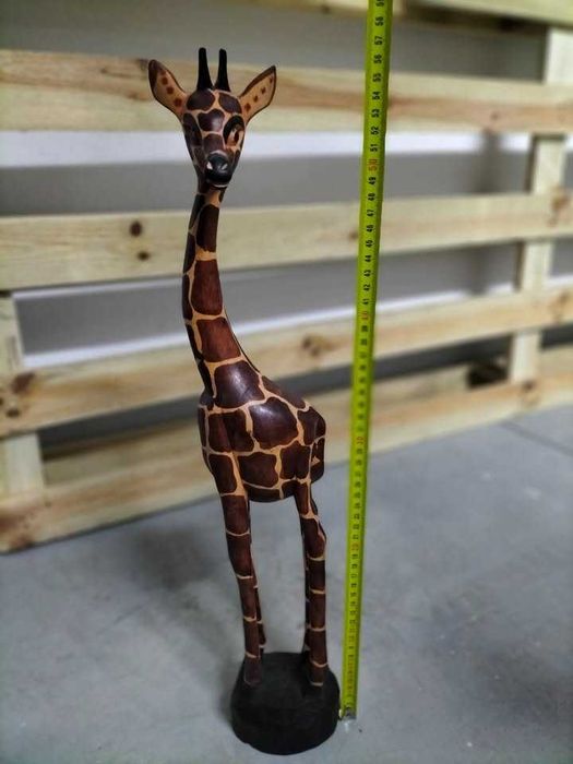 Girafa de madeira