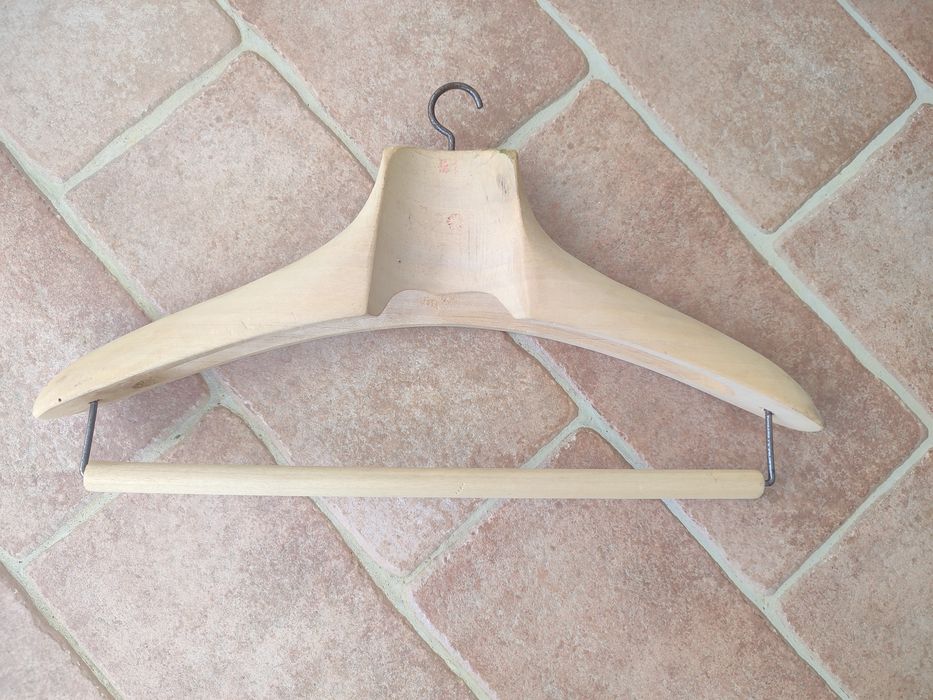 Cabide/ cruzeta em madeira