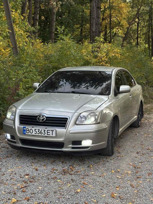 Toyota avinsis 1.8 gas