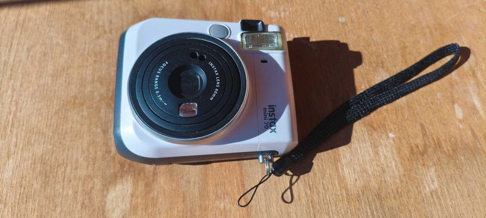 Фотоапарат Fujifilm INSTAX Mini 70