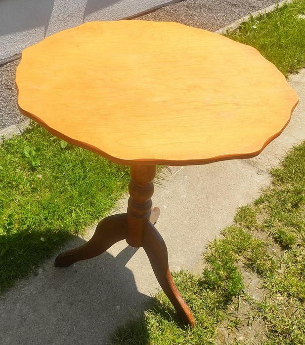 Stolik kawowy do popołudniowej kawy