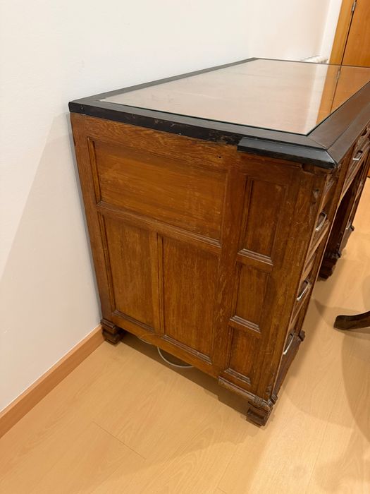 Conjunto secretária antiga + cadeira