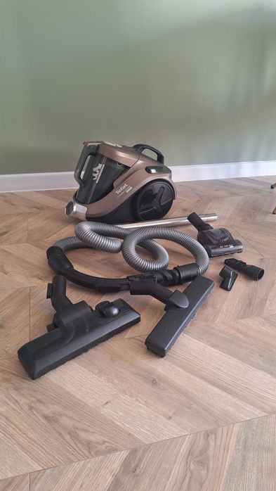 Odkurzacz bezworkowy TEFAL Compact Power TW3786