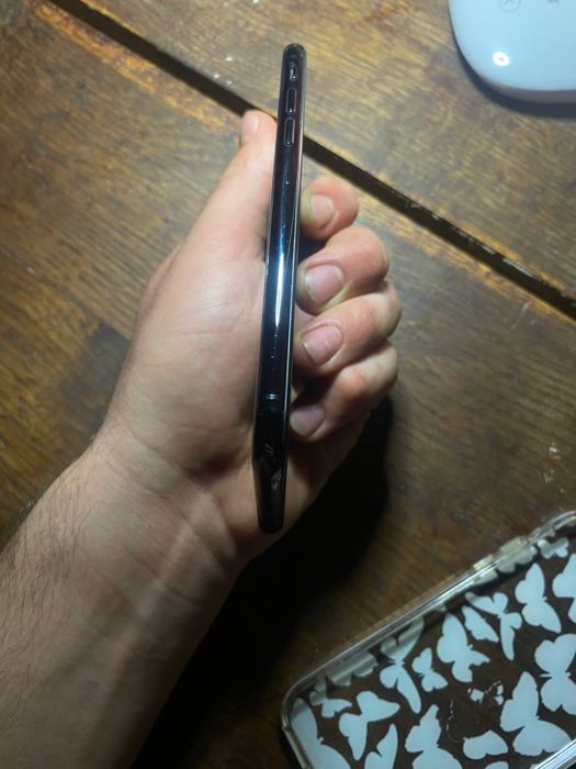 Продам iPhone XS (срочно) !!