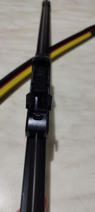 Щітки склоочисника для автомобіля