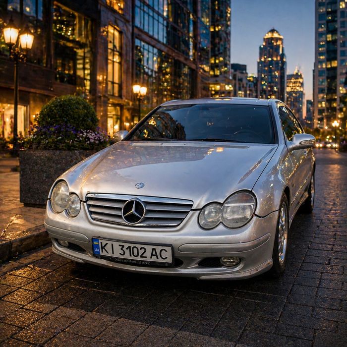 Легкова Машина Mercedes-Benz C200 W203 автомобиль,кожаный салон ОПИС!