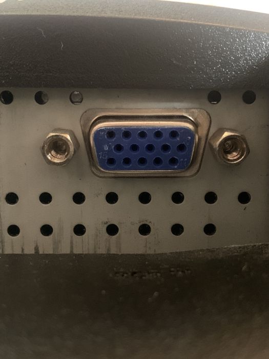 Монитор Samsung SyncMaster 713n