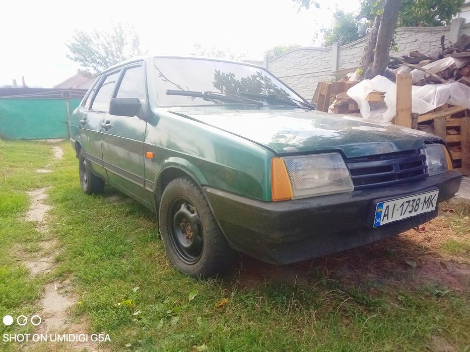 Продаю ваз 21099