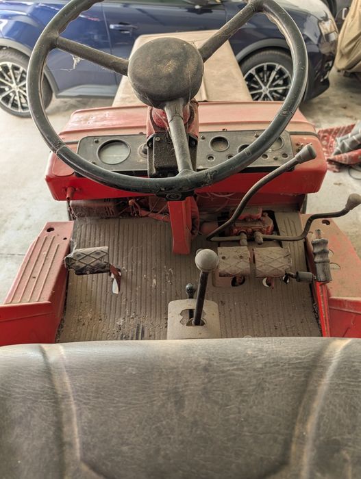 Trator Belarus T25 A2