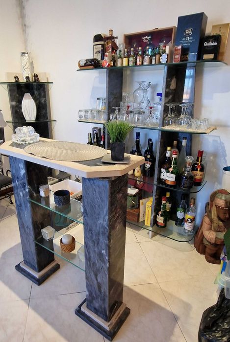 Mobília de sala completa em mármore e vidro