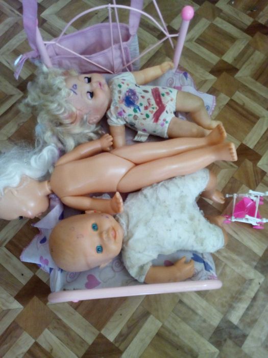 Продаю игрушку детская кроватка.