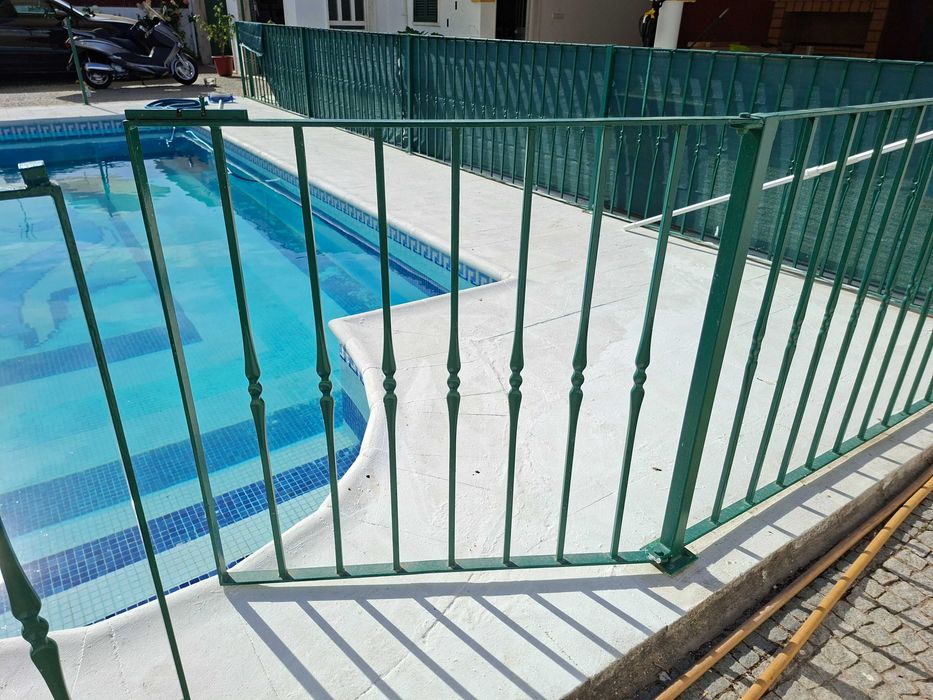 Grades em ferro para piscina, etc