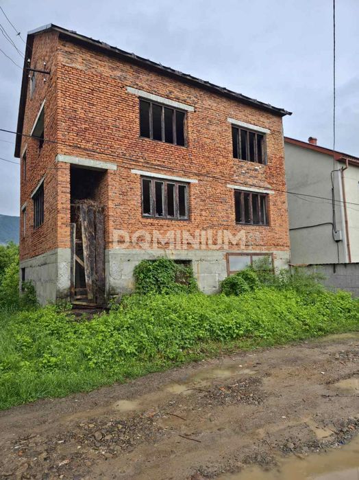 Продається новобудова в с.Іза,вул.Олімпійська,63