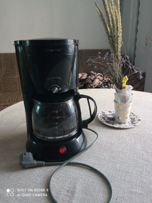 Кофеварка новая / техника для кухни