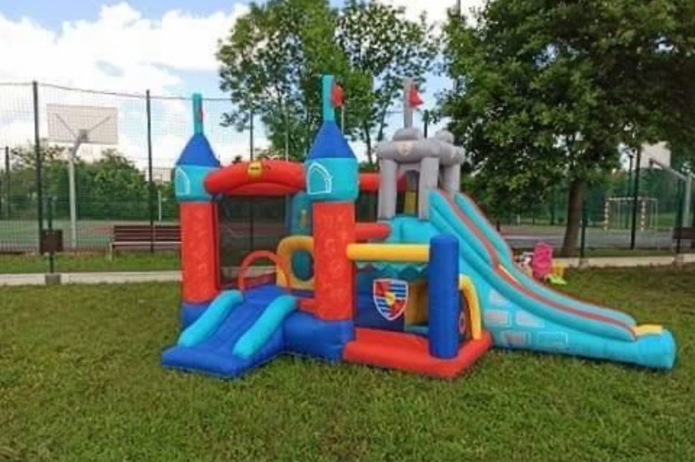 Dmuchany zamek Gryfa 13w1