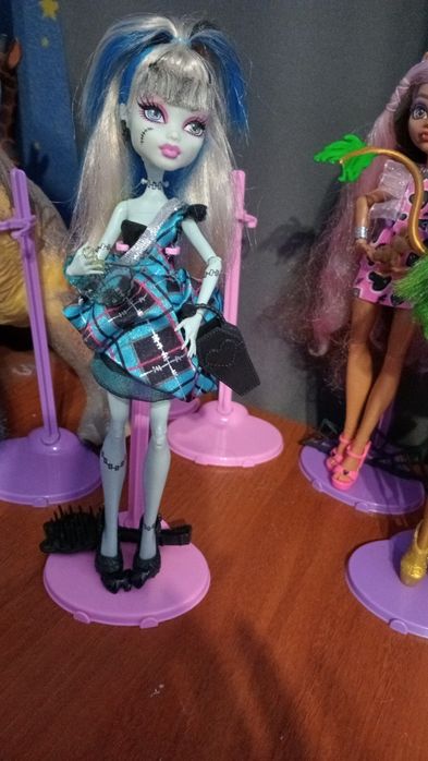 Монстер Хай Гулия Венера Лагуна Кетти