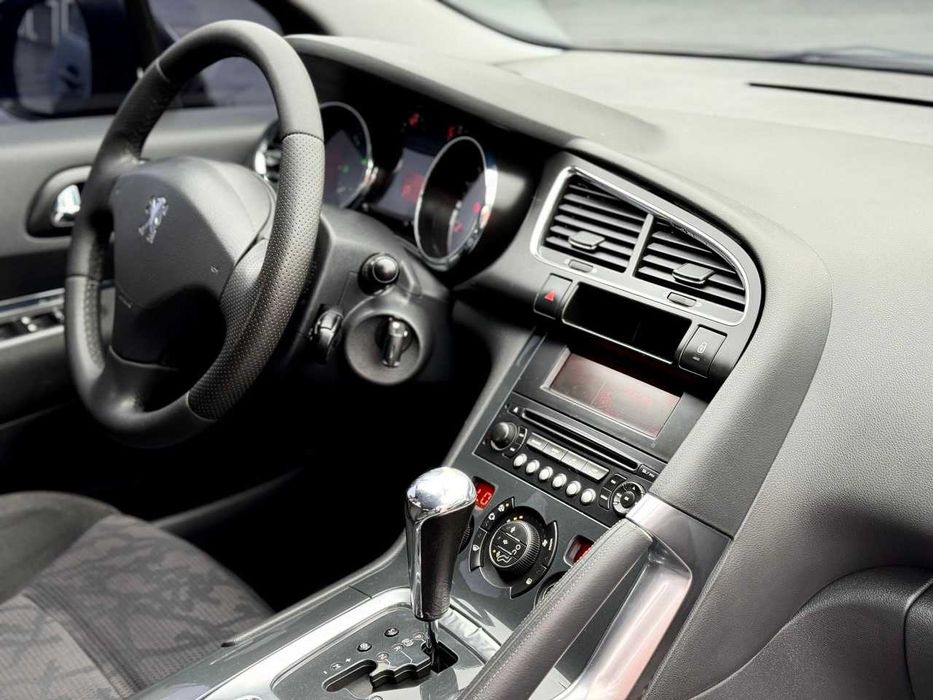 Продам  Peugeot 3008 2010. Можна в розстрочку, під викуп.