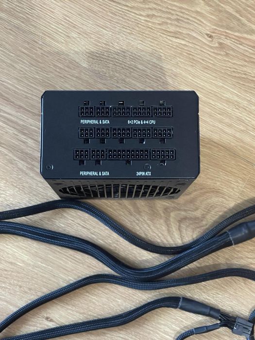 Блок питания Korsair RM 1000x